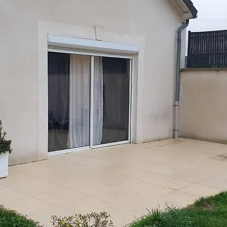 Charmante Maison Au Calme A Proximite Du Domaine De Vermoise 度假居